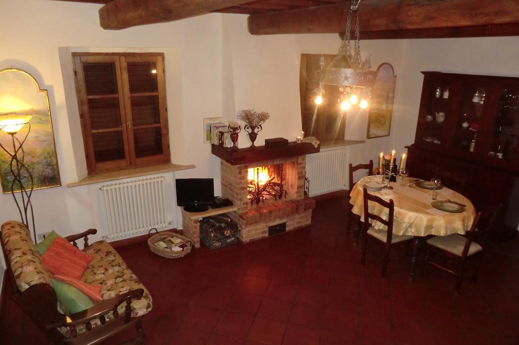 Agriturismo Podernuovo Asciano Eksteriør bilde
